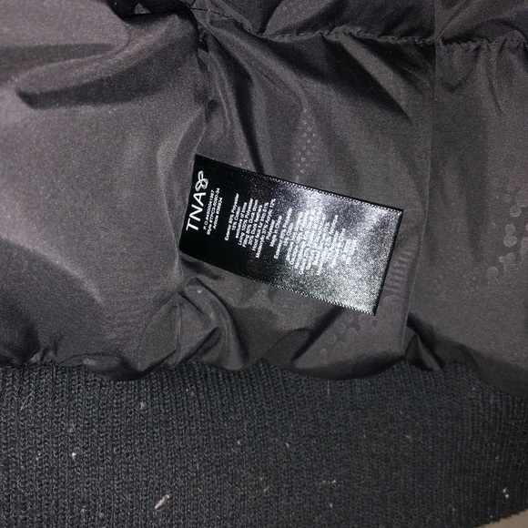 Aritzia bomber winter coat - Picture 10 of 10